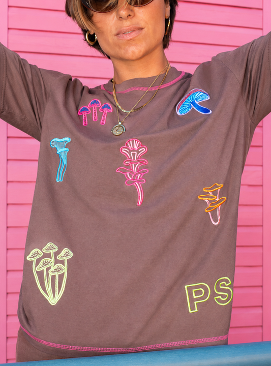 MAGIC MUSHIE TEE