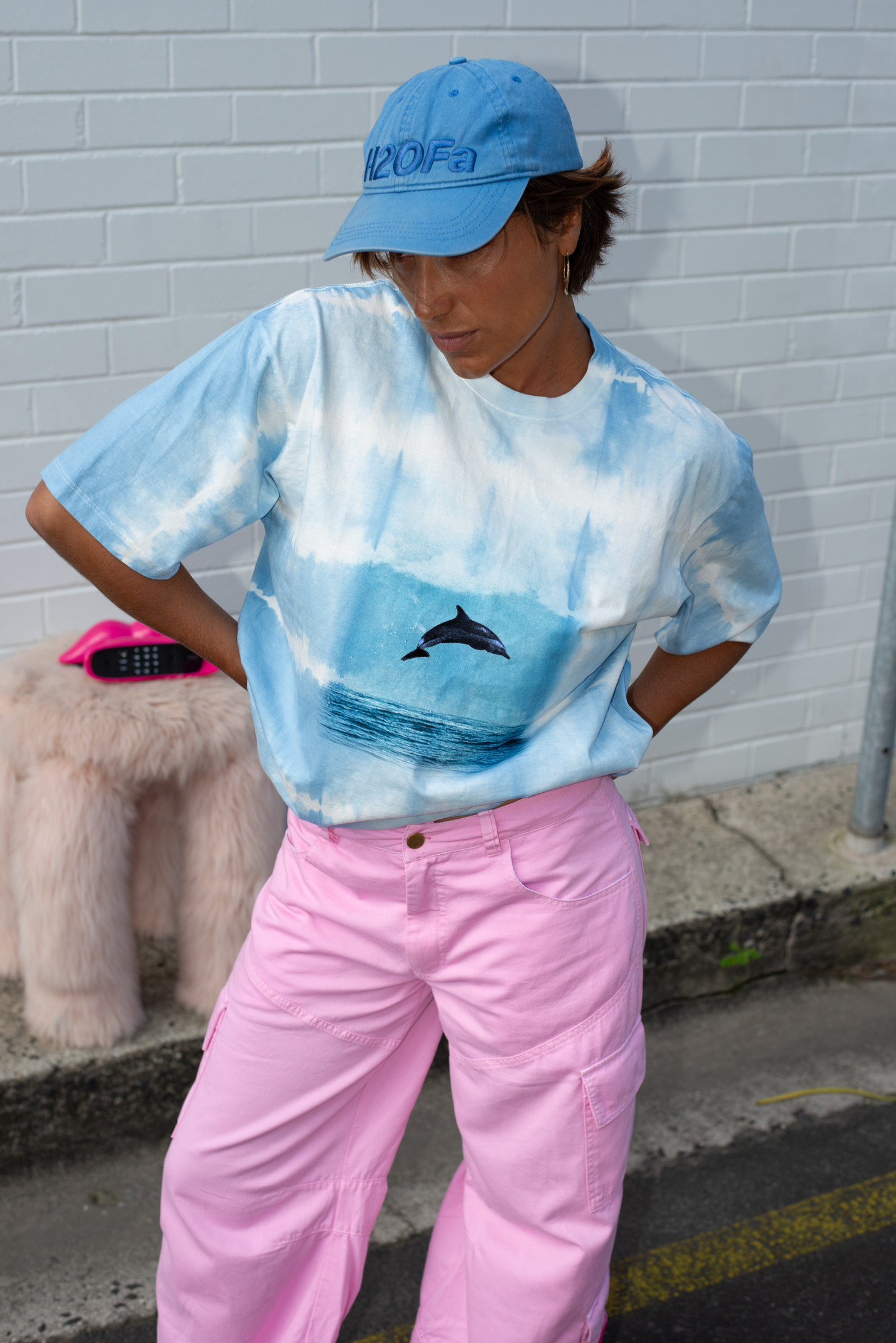 RETRO DOLPHIN TEE