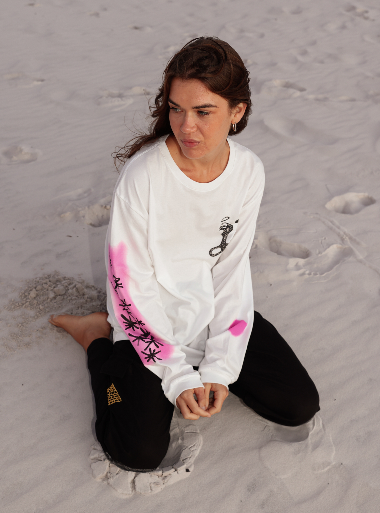 AWAKE LS TEE