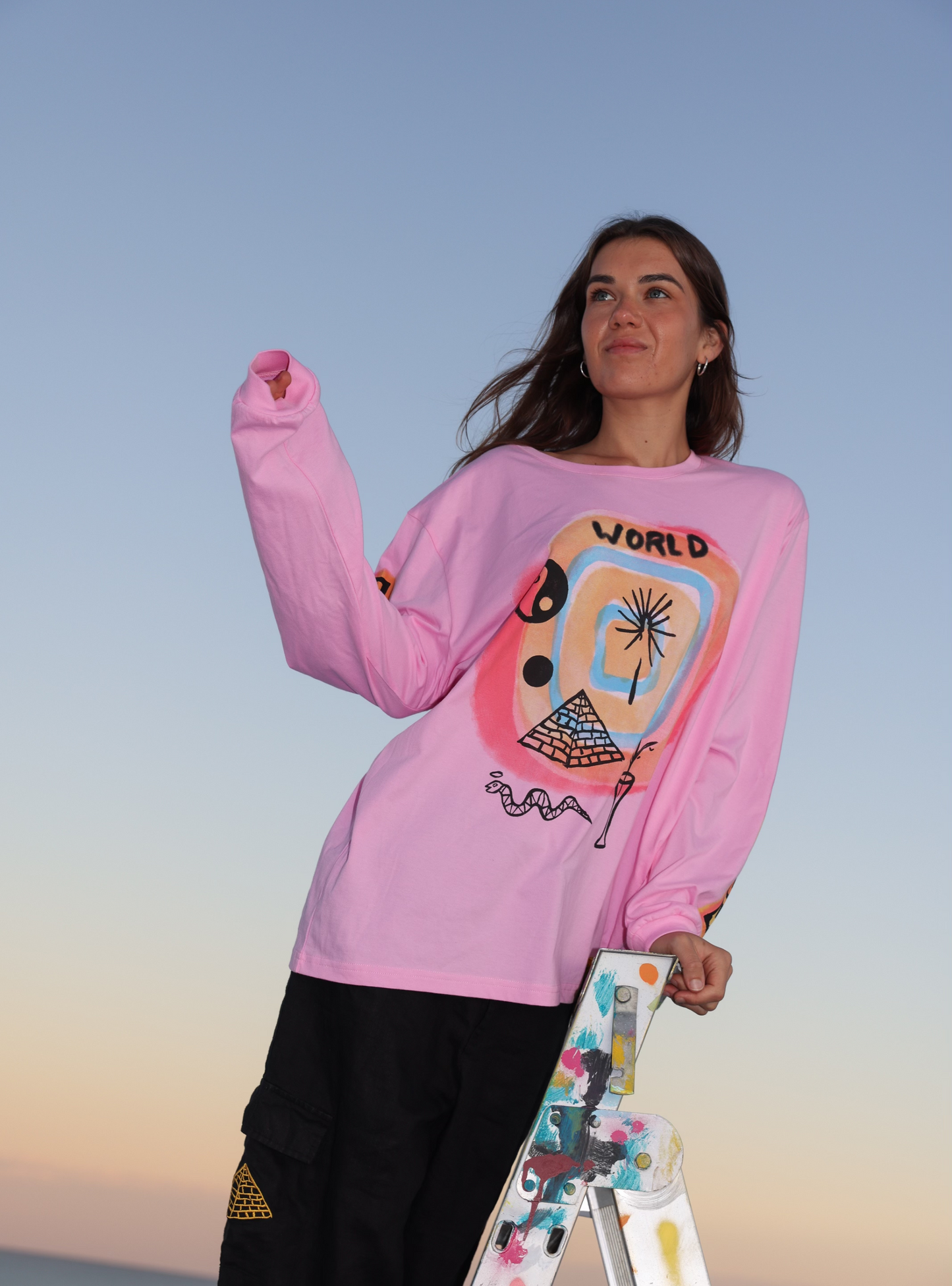 COSMIC WORLD LS TEE