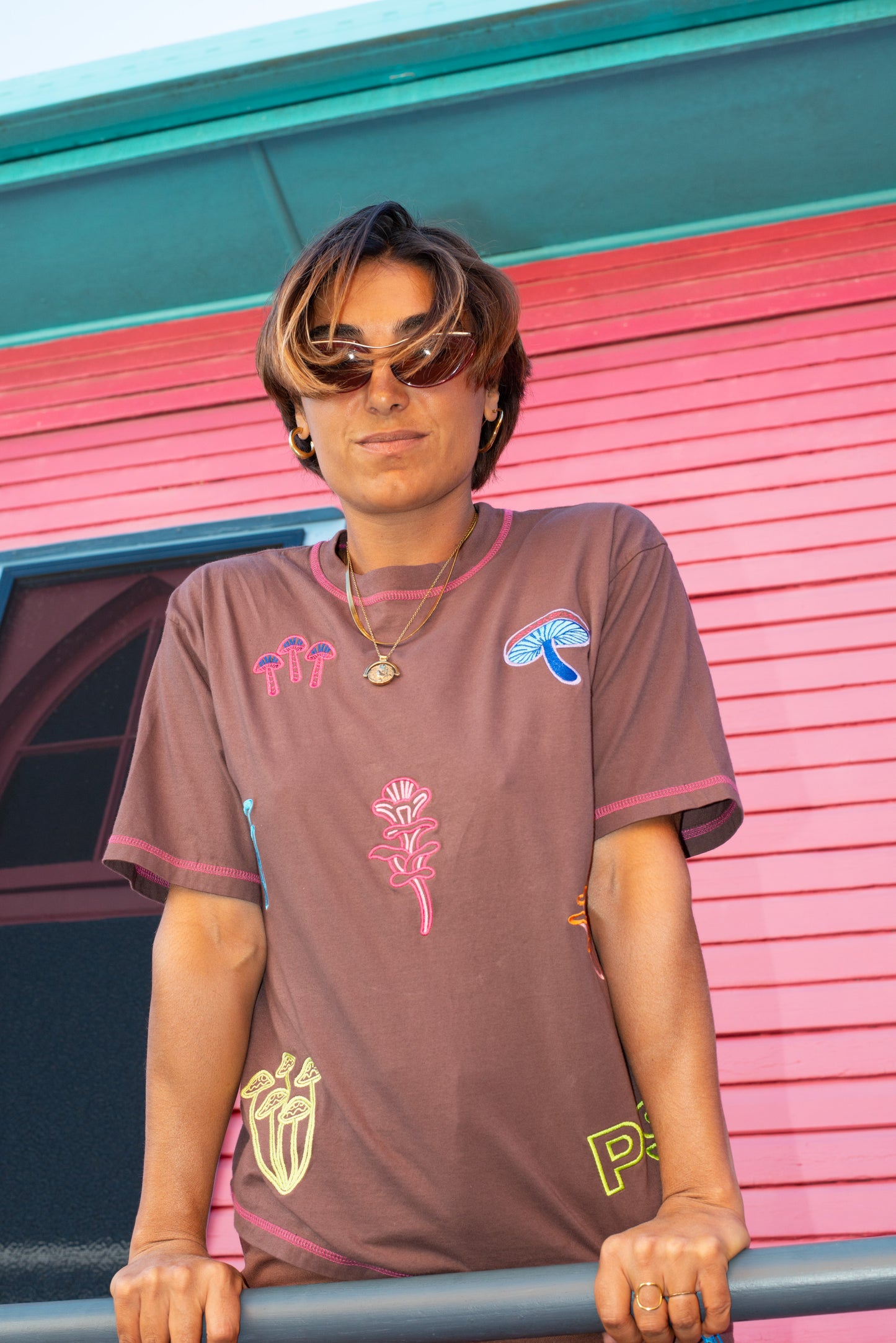 MAGIC MUSHIE TEE